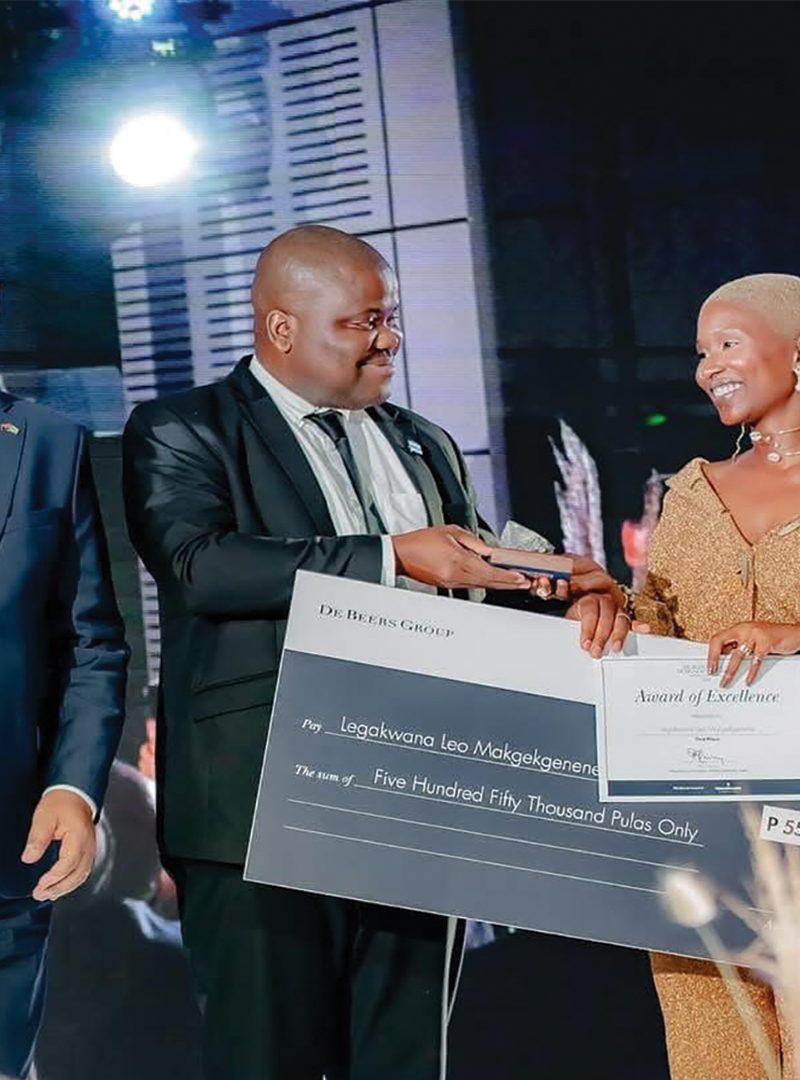 KWA Jewelry dazzles at Shining Light Awards