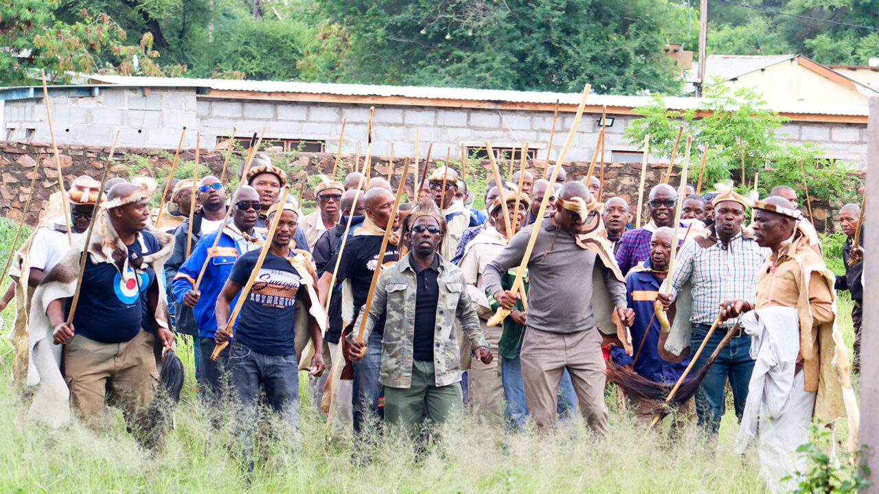 Bakgatla chieftaincy dispute returns to court