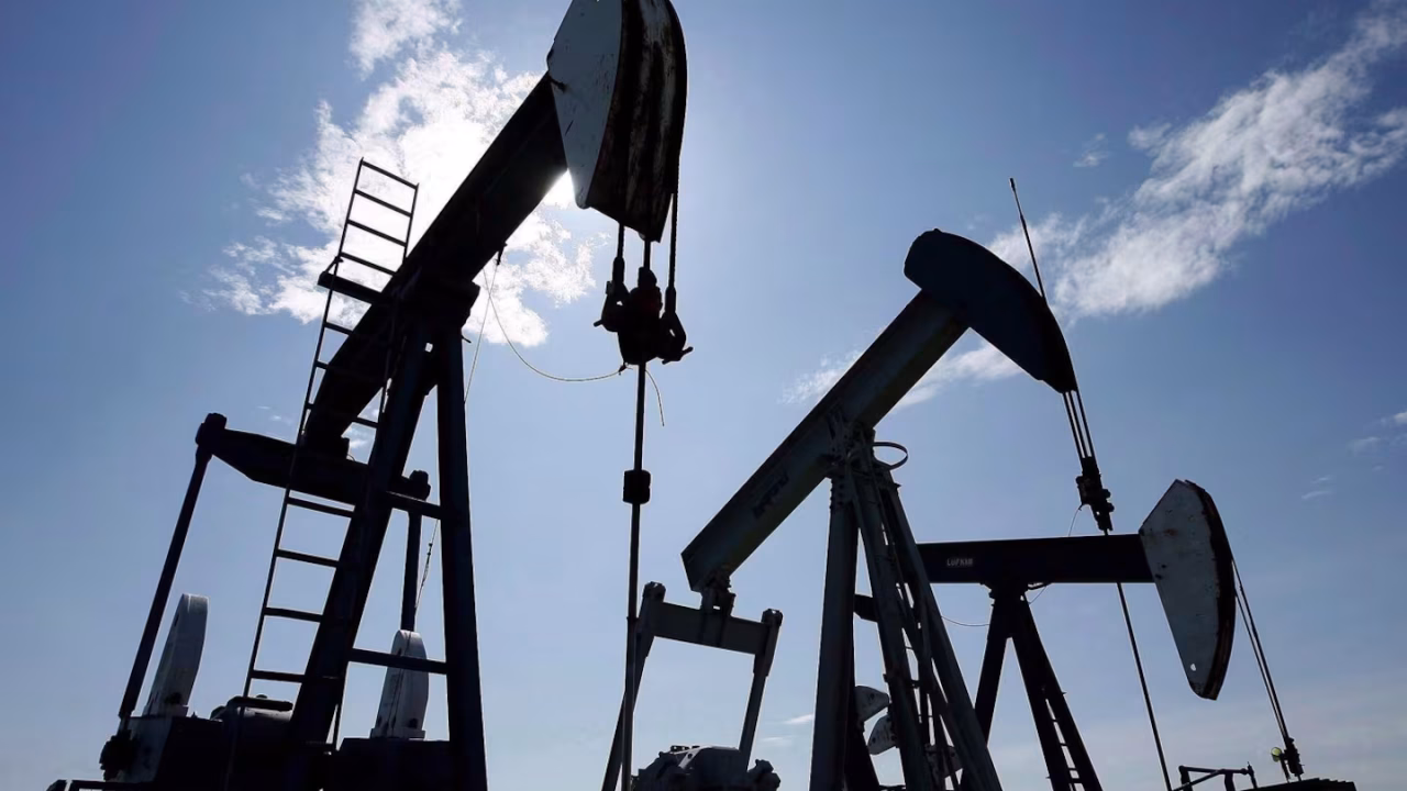 Oil prices surge amid US-Iran tensions