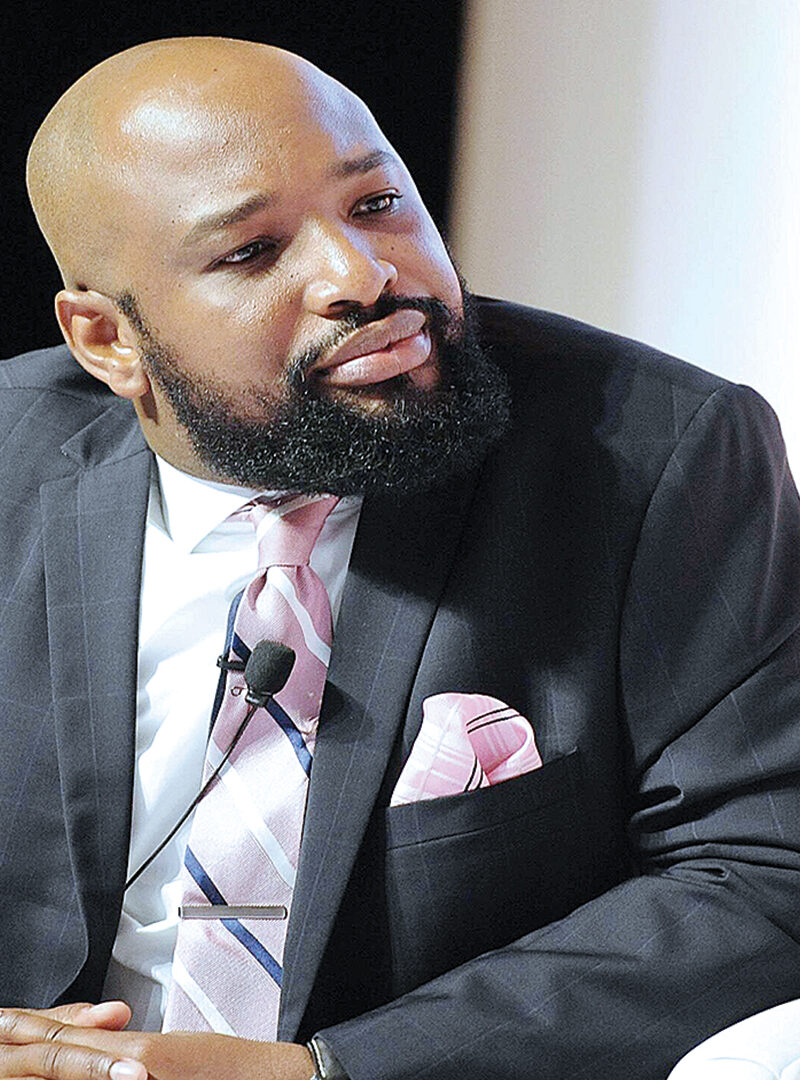 Seretse challenges legality of his prosecution