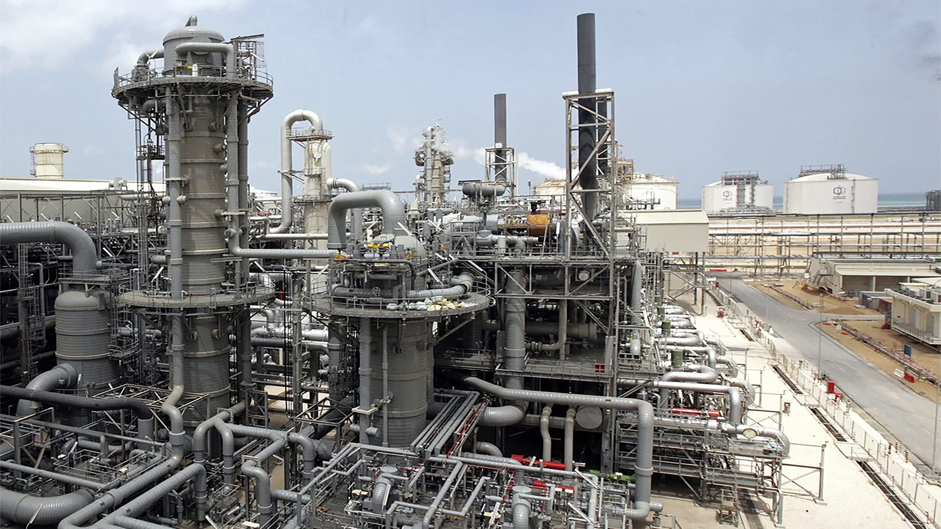 Oil Market Tensions Spur Botswana-Angola Talks