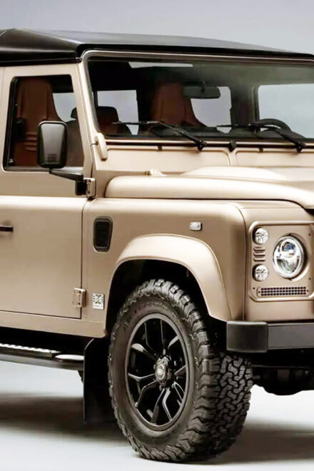 Classic Defender V8 Family shifts gears with new double cab and spectral green finish