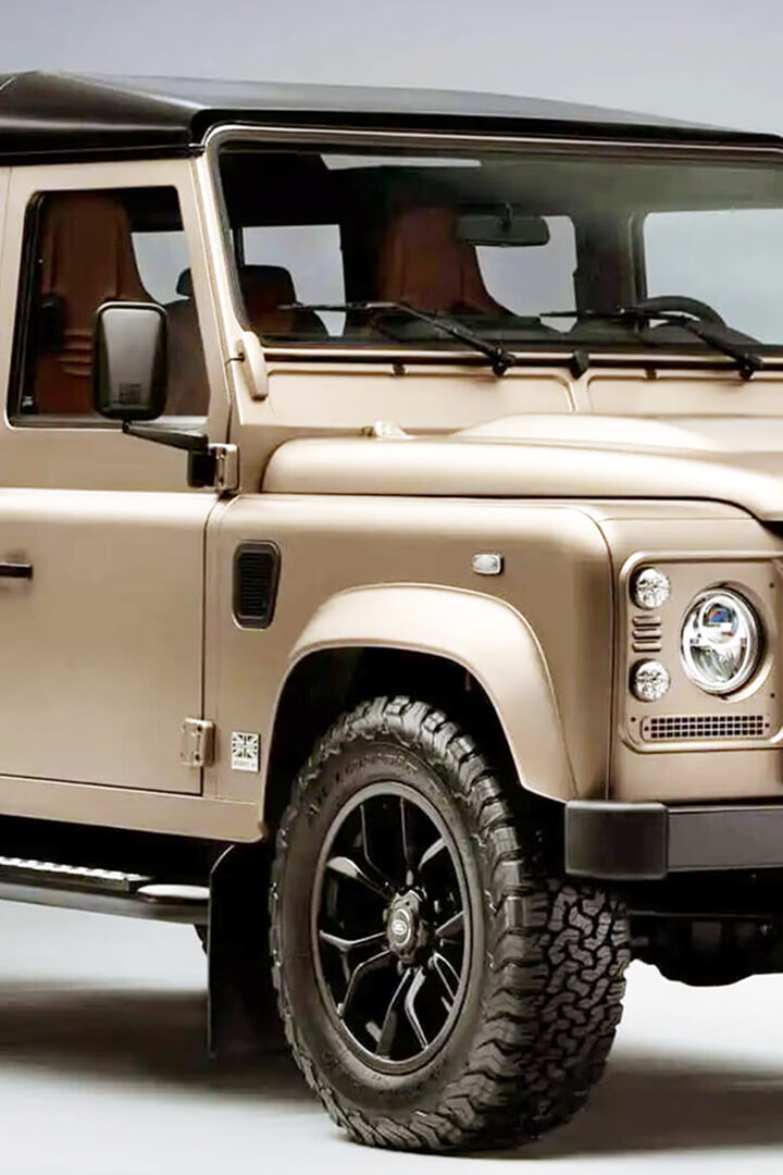 Classic Defender V8 Family shifts gears with new double cab and spectral green finish