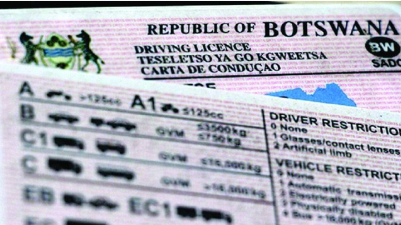 Licence-for-cash scheme shakes Transport Ministry