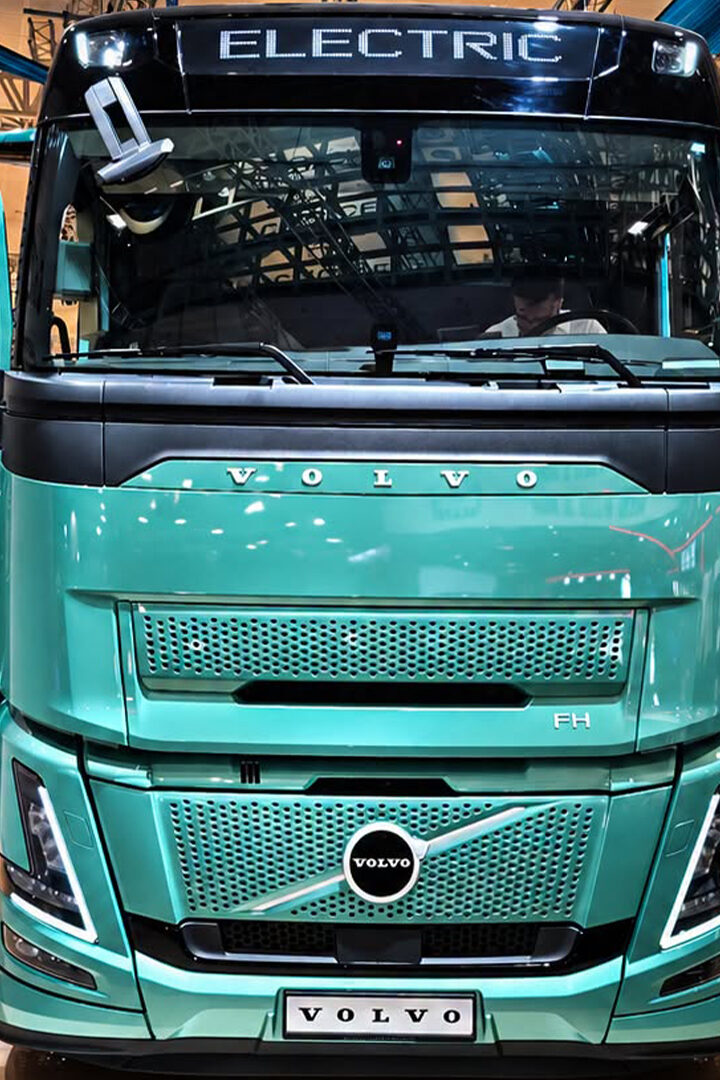 Volvo’s electric truck range wins International Truck of the Year Award
