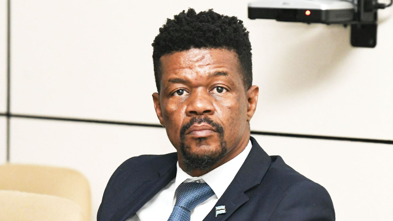 Seretse turns to High Court in bid to disqualify prosecutor in Petroleum Fund case